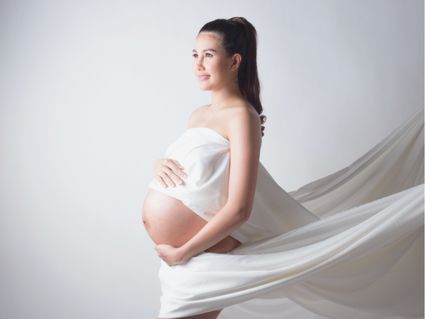 MATERNITY SHOOT - INDOOR