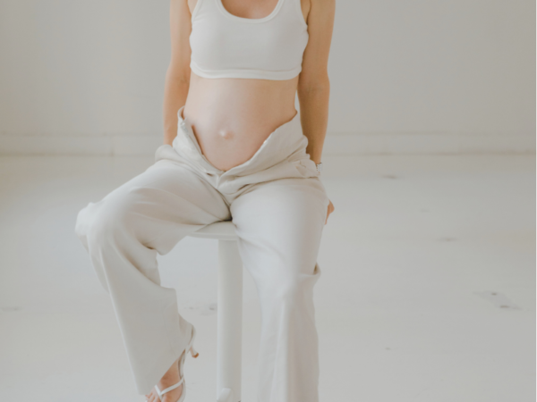 MATERNITY SHOOT - INDOOR - Image 3