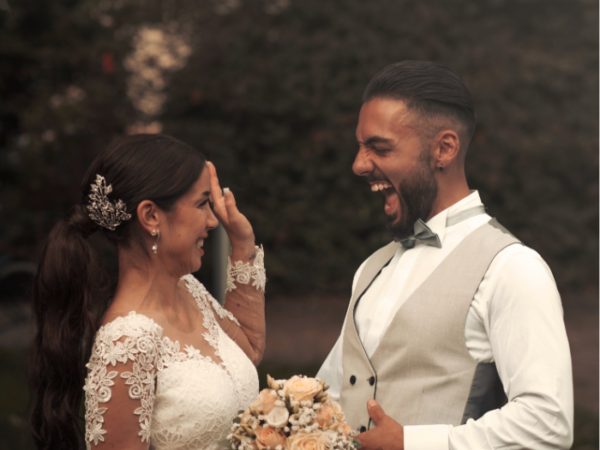 PRENUP PHOTOGRAPHY STANDARD – 1 LOCATION, 1 HOUR PACKAGE (AUH OR DXB)